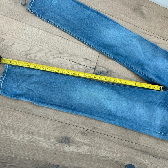 Super Cool Hudson Jeans Take 20% off - Picture 2 of 6